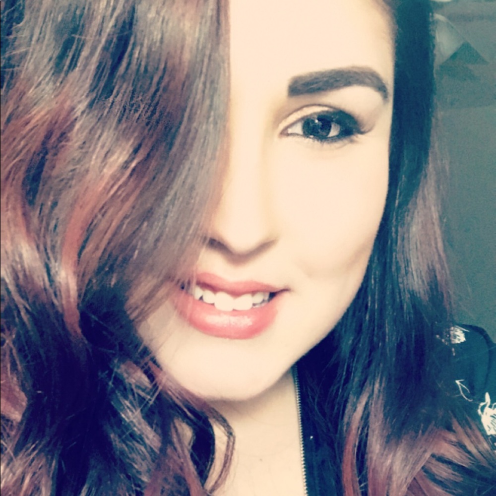 Meet your Posher, Heidi